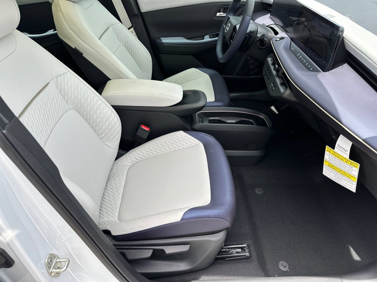 New 2026 Nissan Leaf Platinum+ FWD image 11