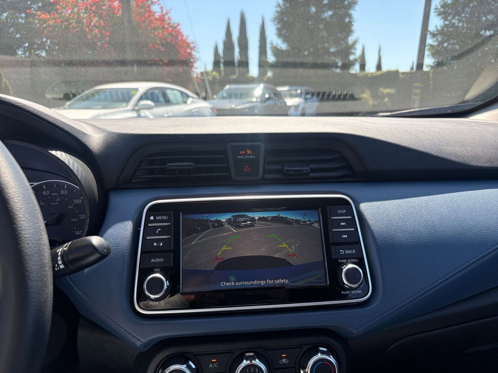 Used 2025 Nissan Versa SV image 22