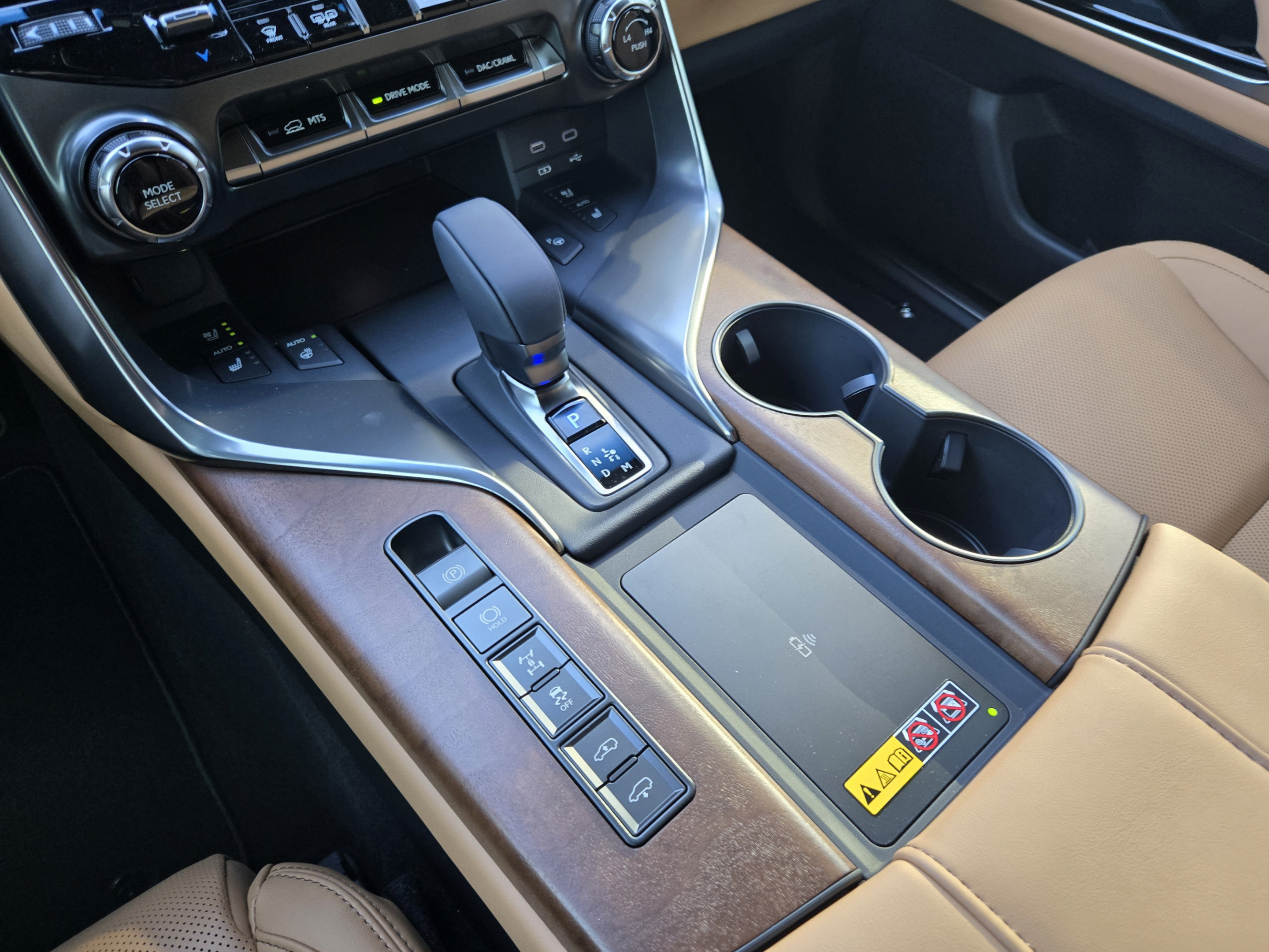 New 2026 Lexus LX 700h Luxury AWD/4WD image 10
