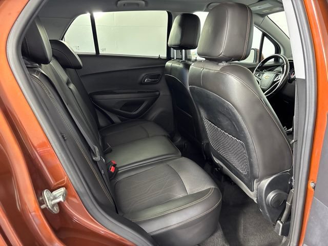 Used 2019 Chevrolet Trax LT w/ LT Convenience Package FWD image 29