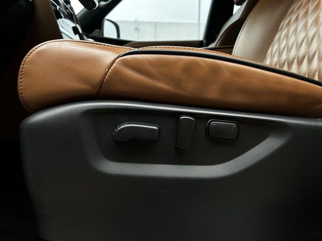 Used 2024 INFINITI QX80 Sensory AWD/4WD image 32