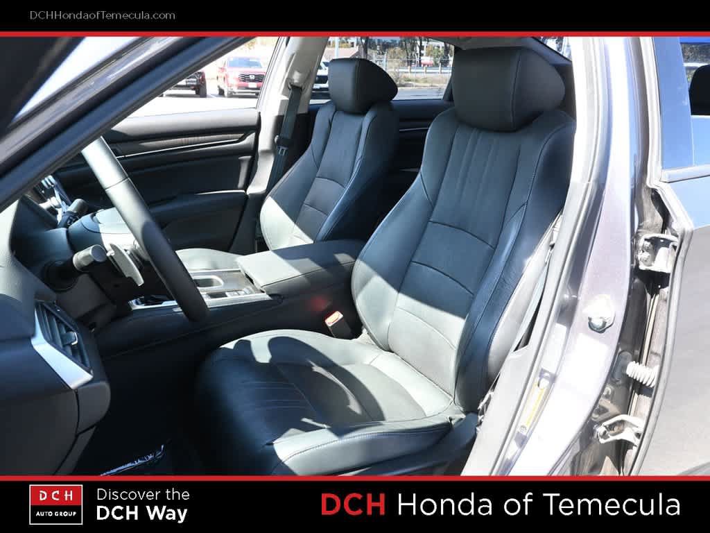 Used 2018 Honda Accord Touring image 19
