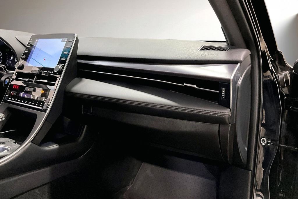 Used 2022 Toyota Avalon Touring w/ Advanced Safety Package image 25