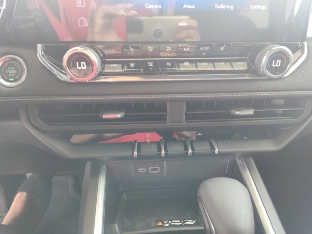 New 2025 Chevrolet Colorado LT w/ LT Convenience Package image 31