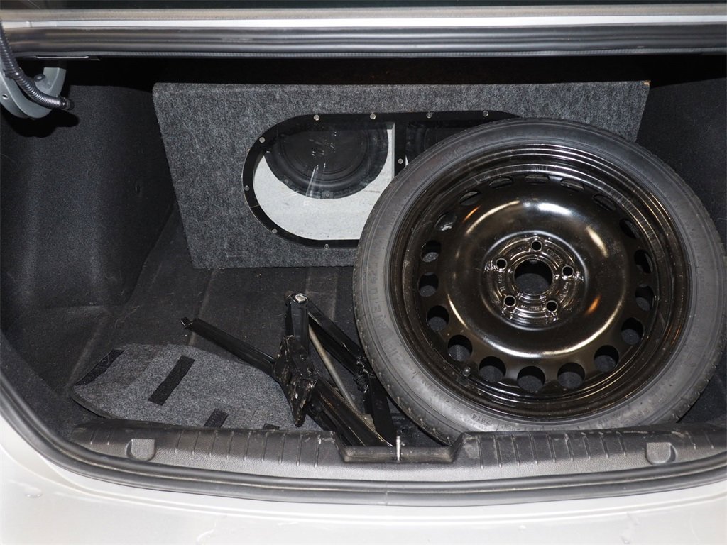 Used 2015 Chevrolet Cruze LS image 10