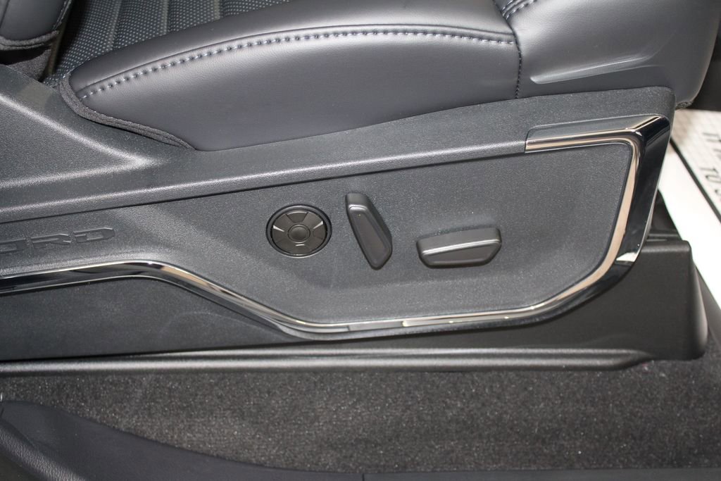 New 2026 Ford F250 Platinum image 32