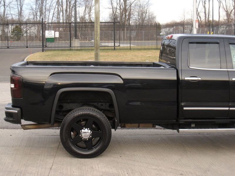 Used 2015 GMC Sierra 2500 SLT w/ Driver Alert Package image 12