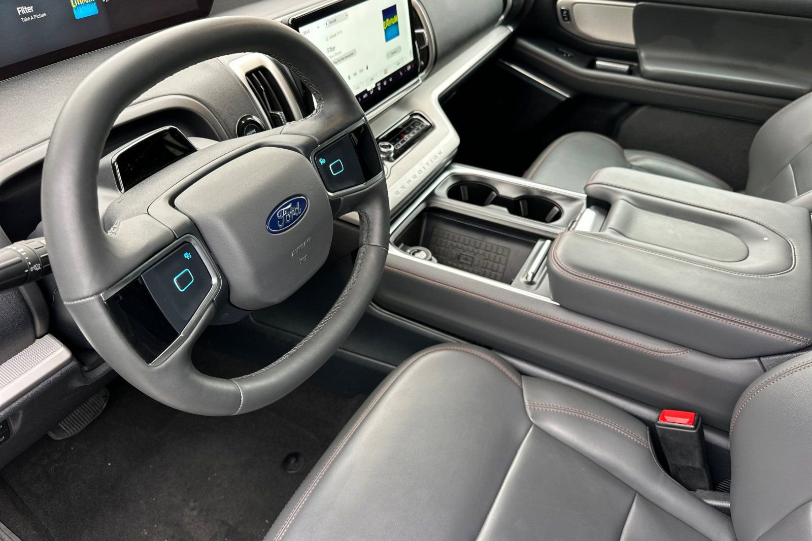 Used 2025 Ford Expedition Max Active image 4
