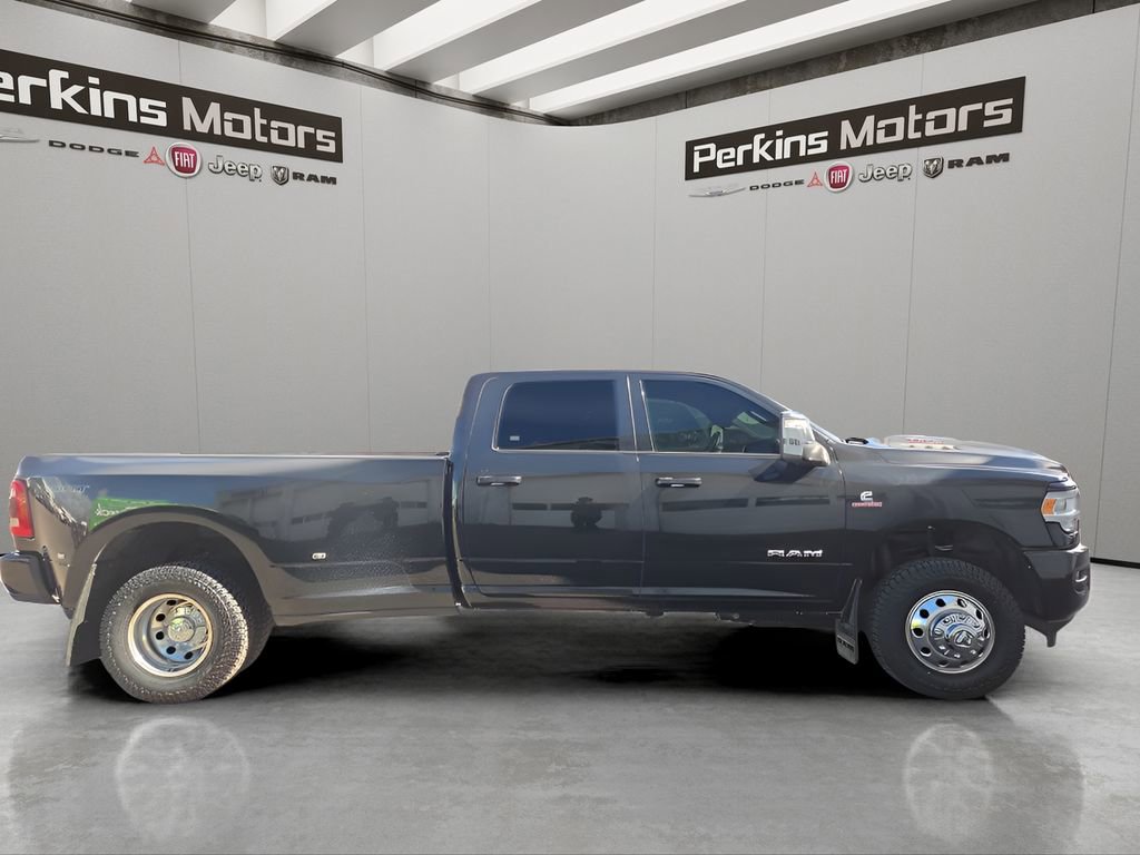Used 2024 RAM 3500 Laramie w/ Sport Appearance Package image 6