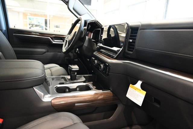 New 2026 Chevrolet Silverado 1500 LT Trail Boss AWD/4WD image 14