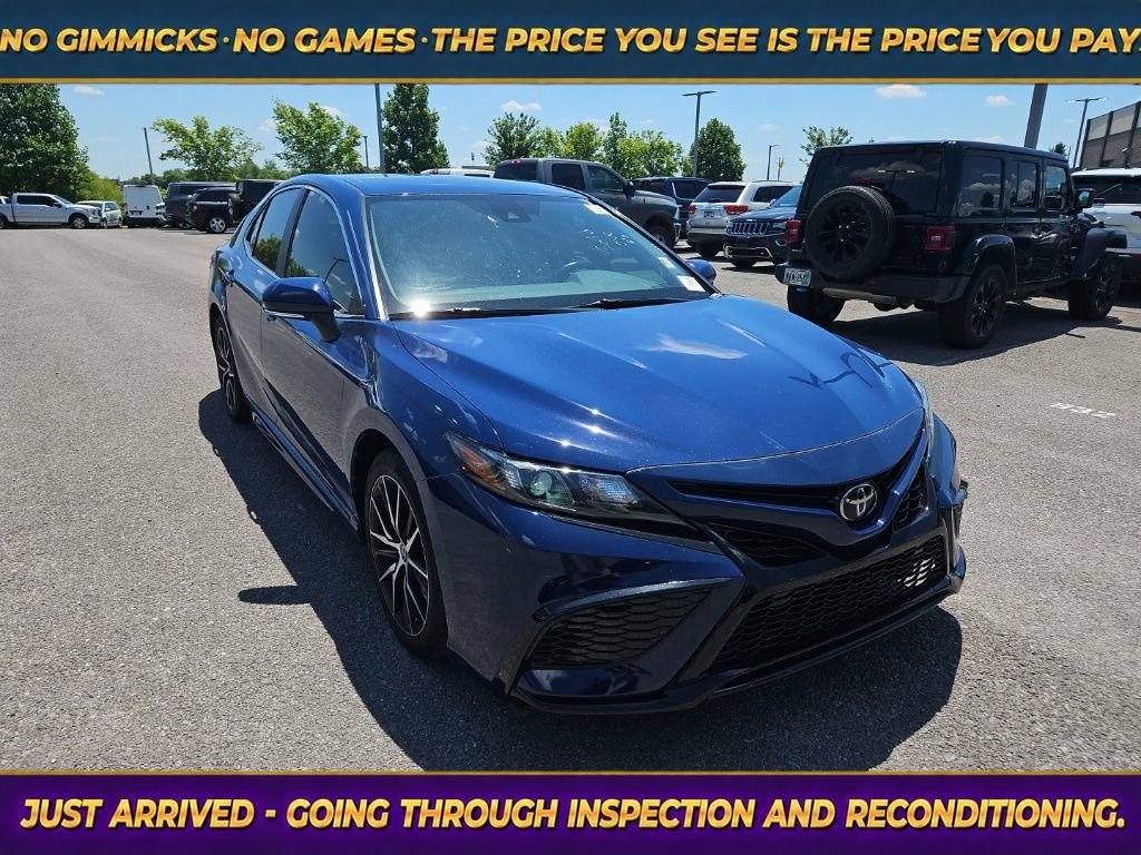 Used 2023 Toyota Camry SE