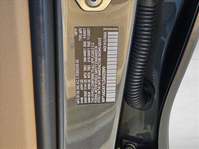 Used 2020 Porsche Cayenne image 25