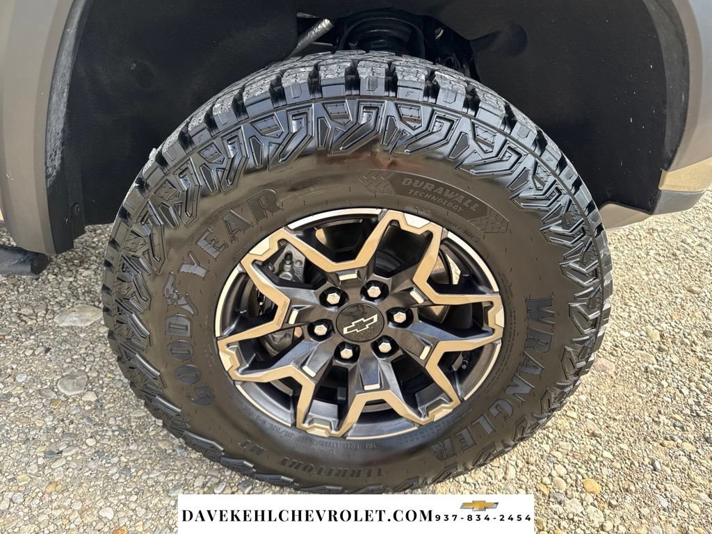 Used 2024 Chevrolet Colorado ZR2 AWD/4WD image 36