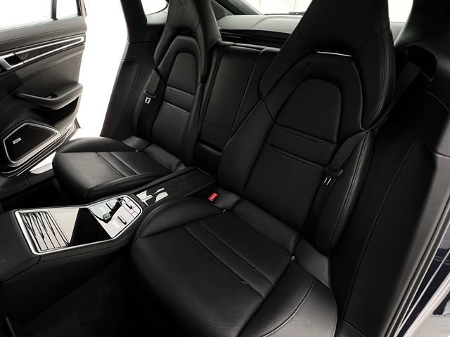 Used 2020 Porsche Panamera 4S image 15