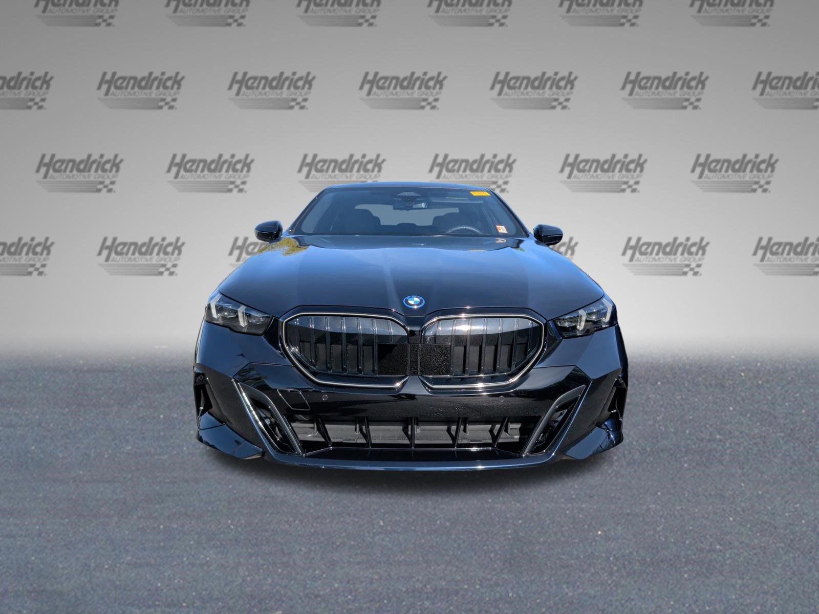 Certified 2025 BMW 550e xDrive 550e xDrive w/ Premium Package image 5