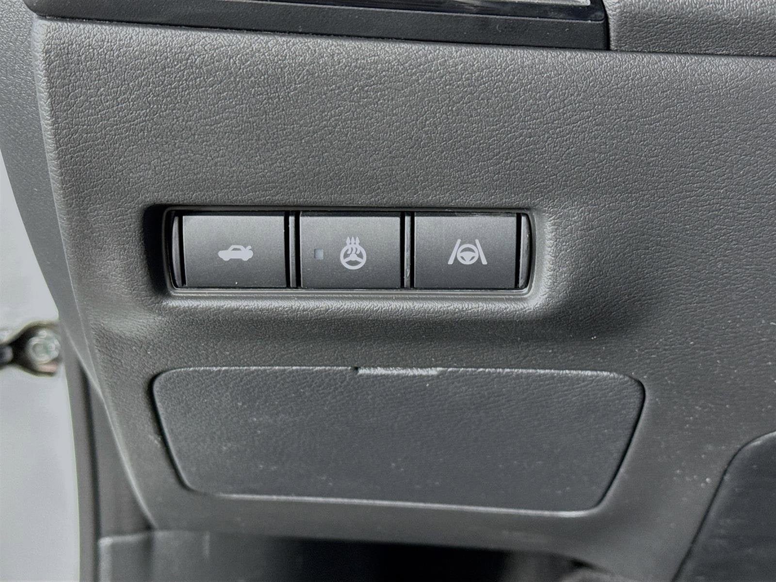 New 2026 Nissan Sentra SR w/ SR Premium Package FWD image 10