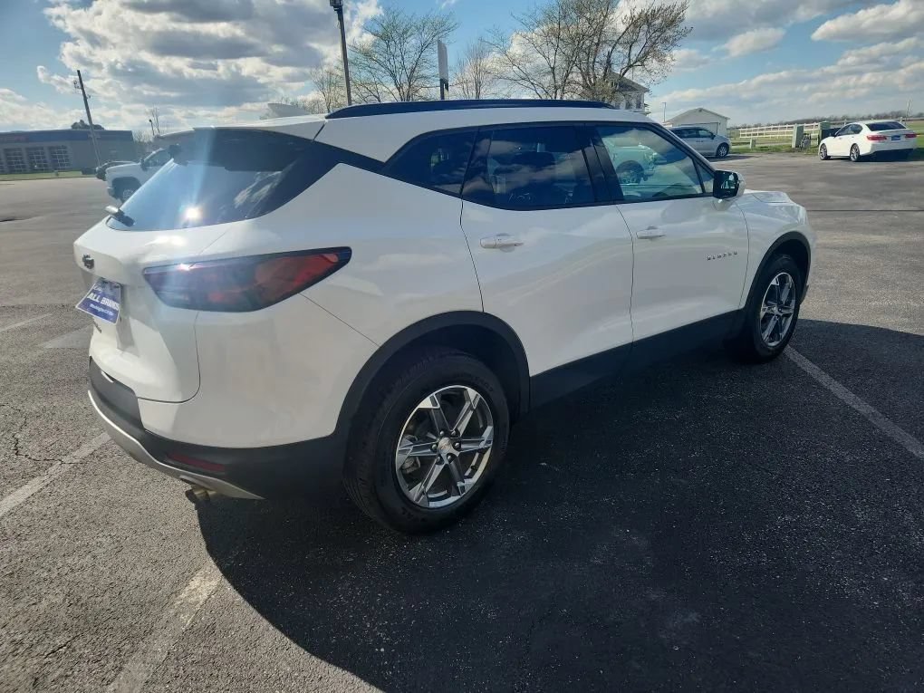 Used 2023 Chevrolet Blazer LT AWD/4WD image 4