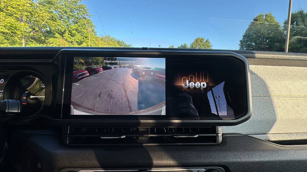 Used 2025 Jeep Wrangler Unlimited Sport S 4xe w/ Convenience Group AWD/4WD image 22