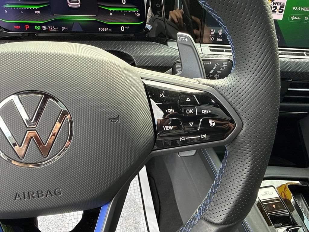 Used 2024 Volkswagen Golf R AWD/4WD image 26