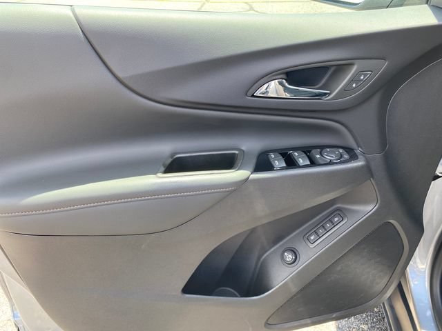Used 2023 Chevrolet Equinox Premier w/ LPO, Floor Liner Package AWD/4WD image 16