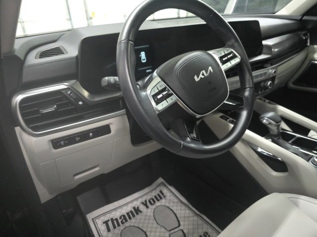 Used 2024 Kia Telluride S w/ S Sunroof Package image 17