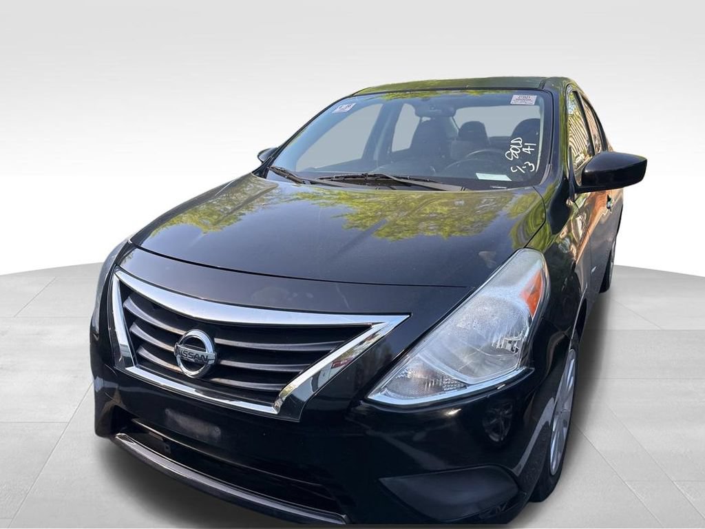 Used 2019 Nissan Versa SV FWD image 17