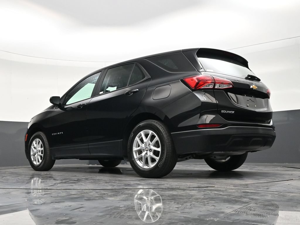Used 2020 Chevrolet Equinox LS w/ LS Convenience Package FWD image 21