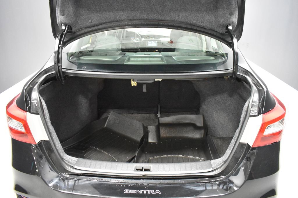 Used 2019 Nissan Sentra S w/ Appearance Package image 29