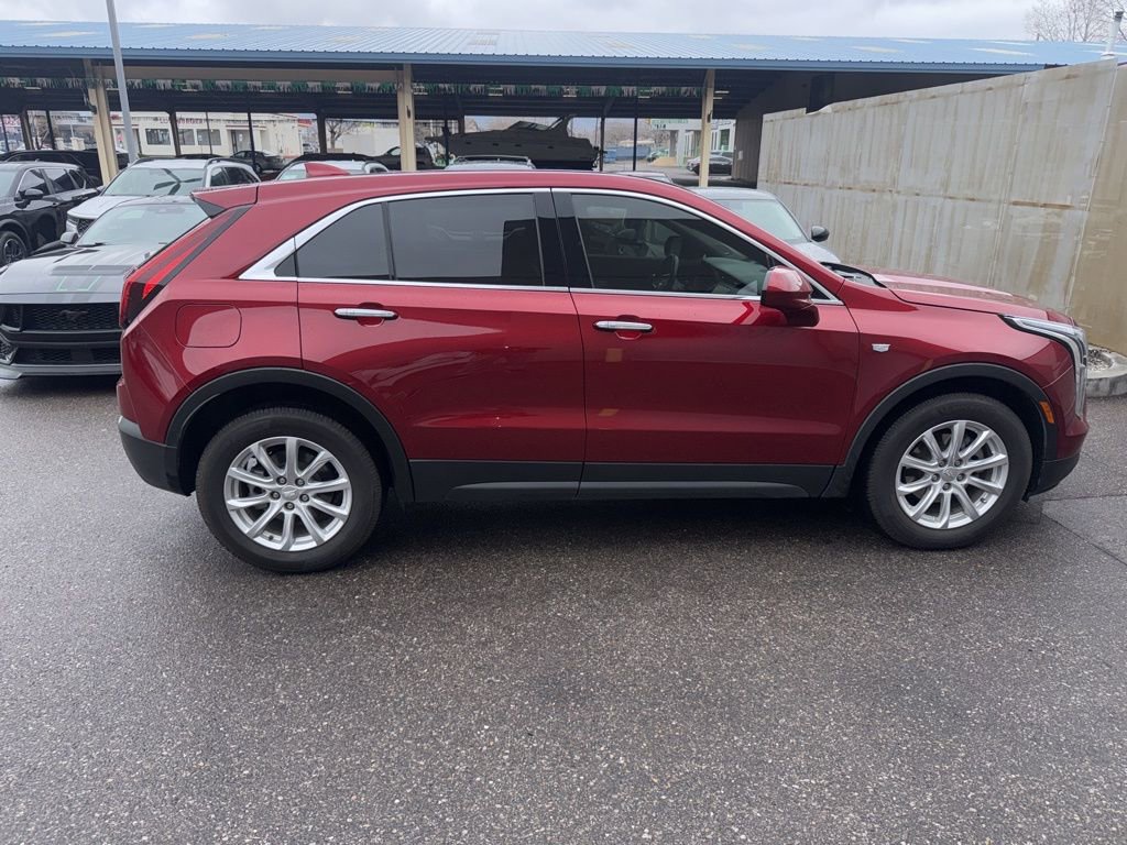 Used 2021 Cadillac XT4 Luxury image 6