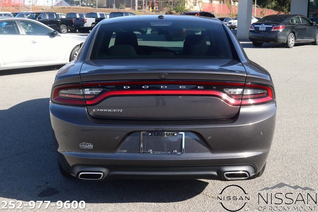 Used 2022 Dodge Charger SXT image 6