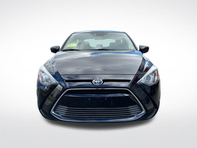 Used 2017 Toyota Yaris iA FWD image 8