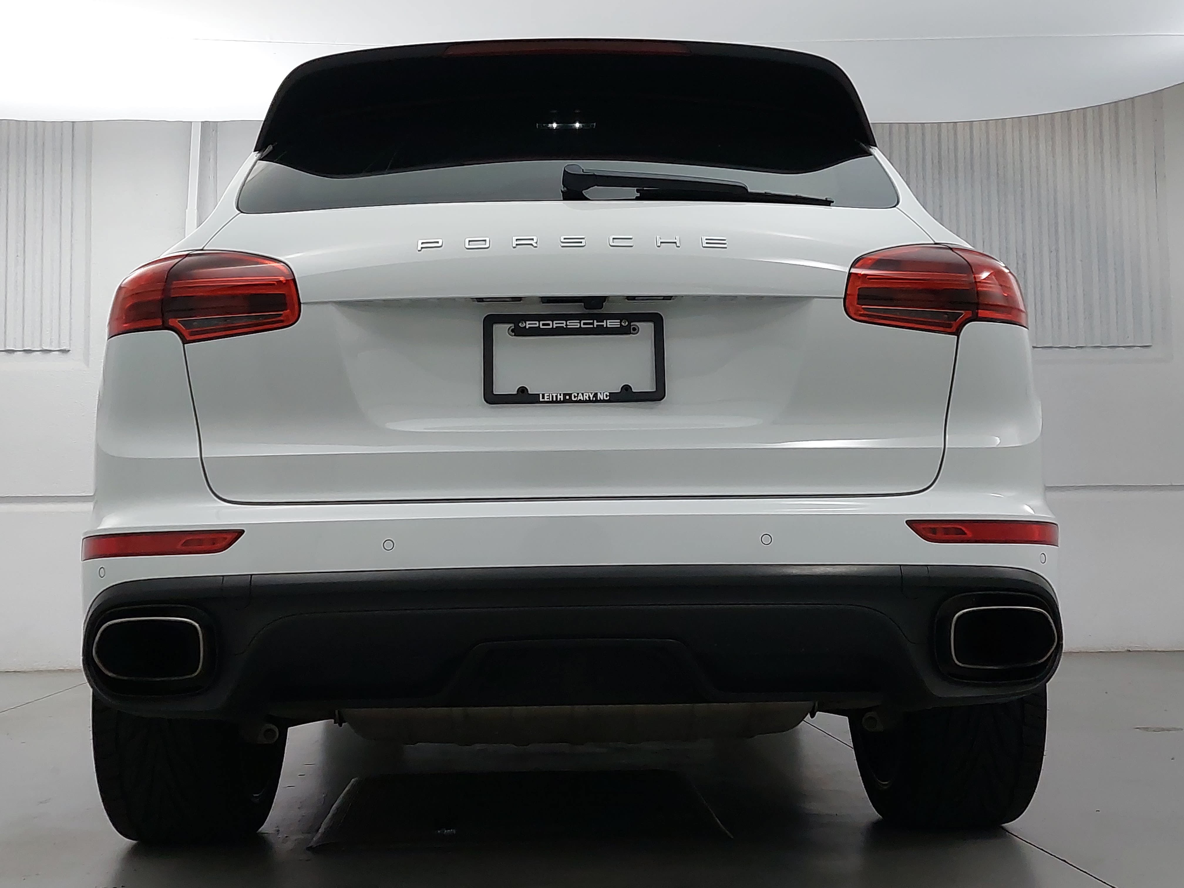 Used 2018 Porsche Cayenne Platinum Edition AWD/4WD image 6