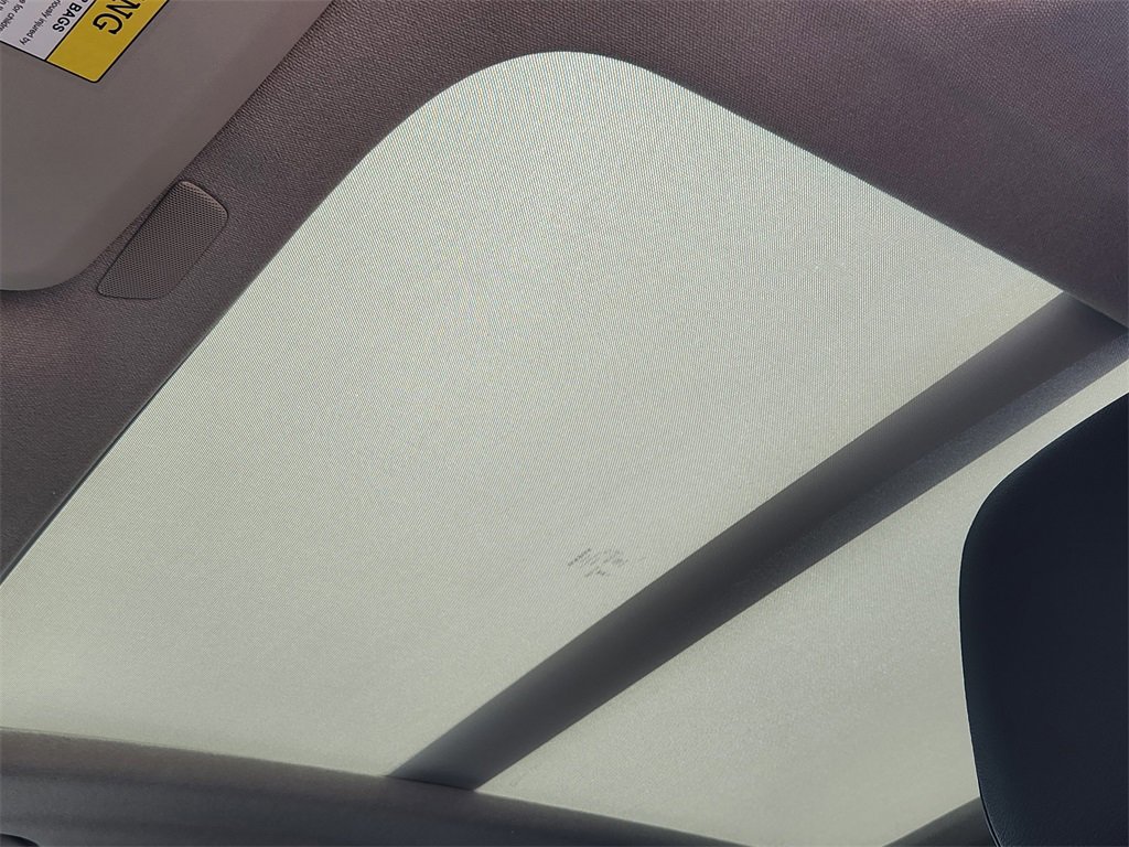 New 2025 Volvo XC40 B5 Ultra w/ Climate Package image 17