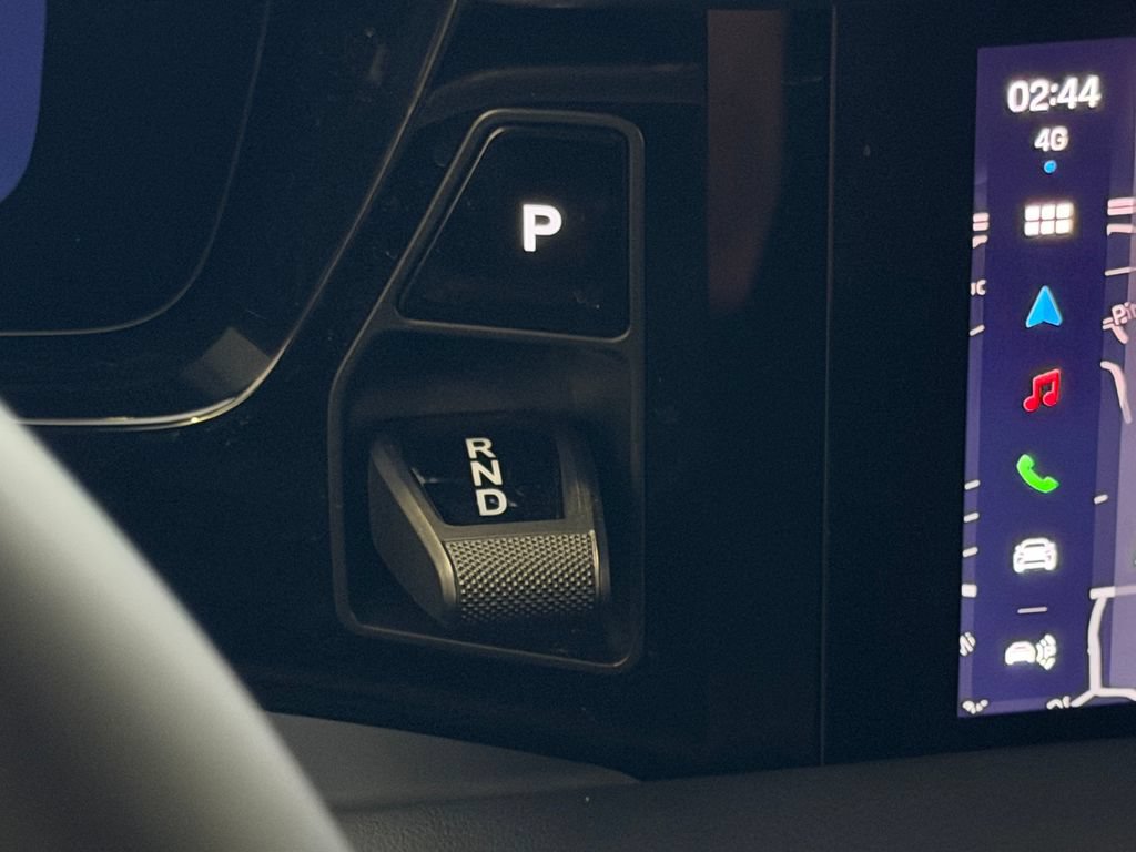 Certified 2025 Porsche Macan 4S Electric AWD/4WD image 18