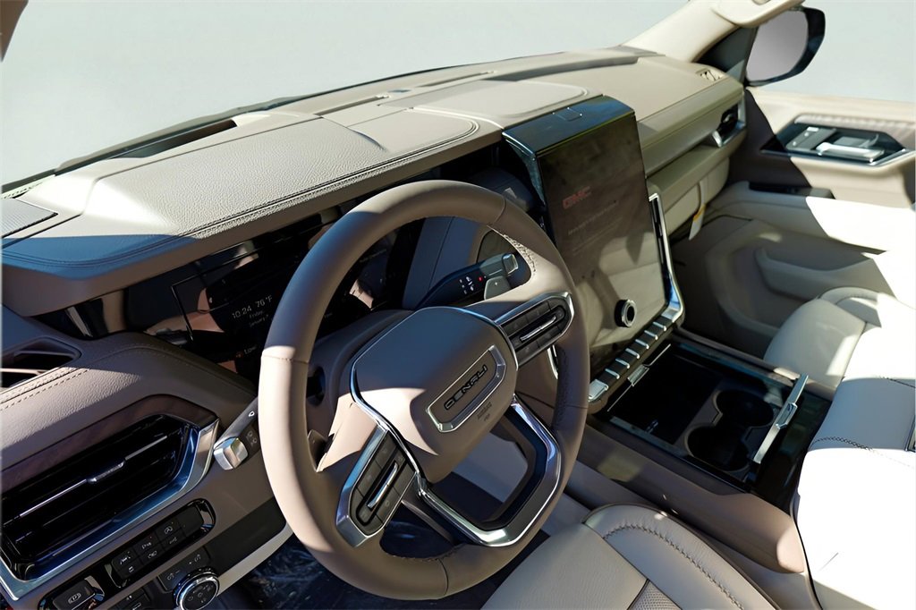 New 2026 GMC Yukon Denali w/ Sun & Power Step Package image 8