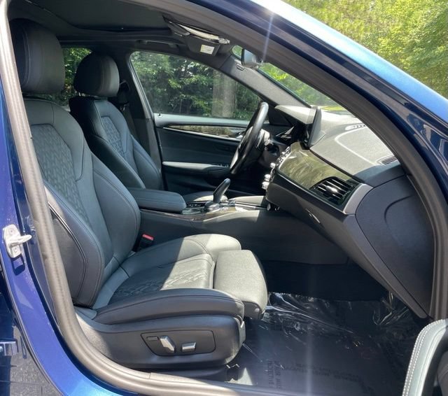 Used 2023 BMW 540i w/ M Sport Package RWD image 20