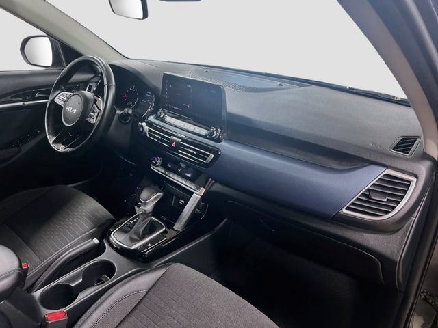 Certified 2023 Kia Seltos S w/ Navigation Package FWD image 28