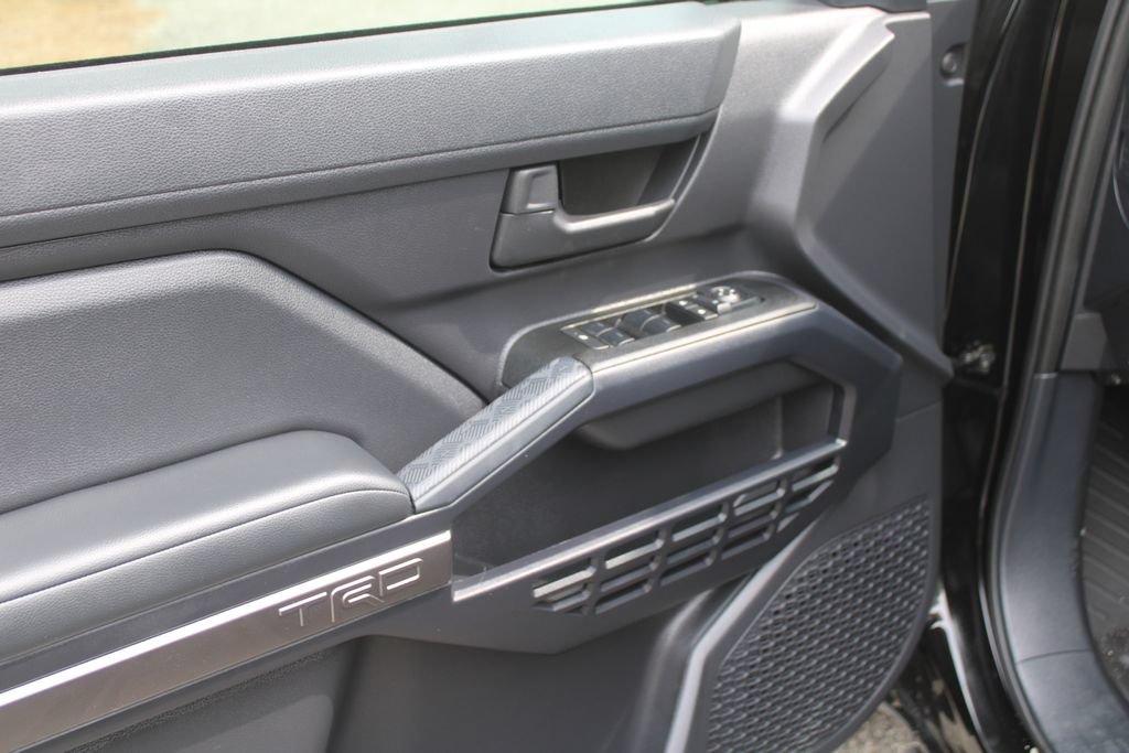 Used 2025 Toyota 4Runner TRD Sport AWD/4WD image 22