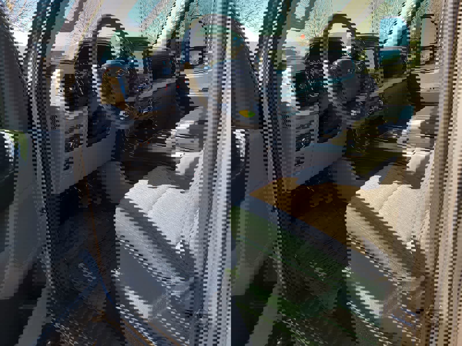 Used 2023 Ford F150 XL w/ Trailer Tow Package image 10