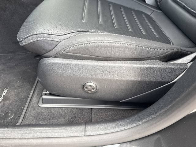 New 2025 Mercedes-Benz GLC 300 4MATIC image 22