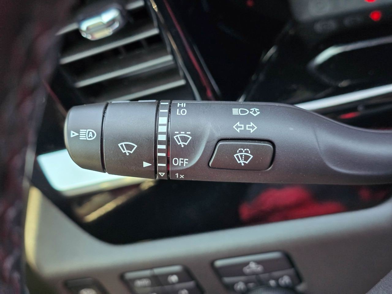 Certified 2025 Chevrolet Silverado 1500 LT Trail Boss w/ Convenience Package II image 29