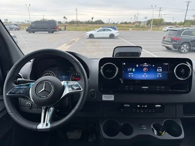 New 2025 Mercedes-Benz Sprinter 3500 image 3