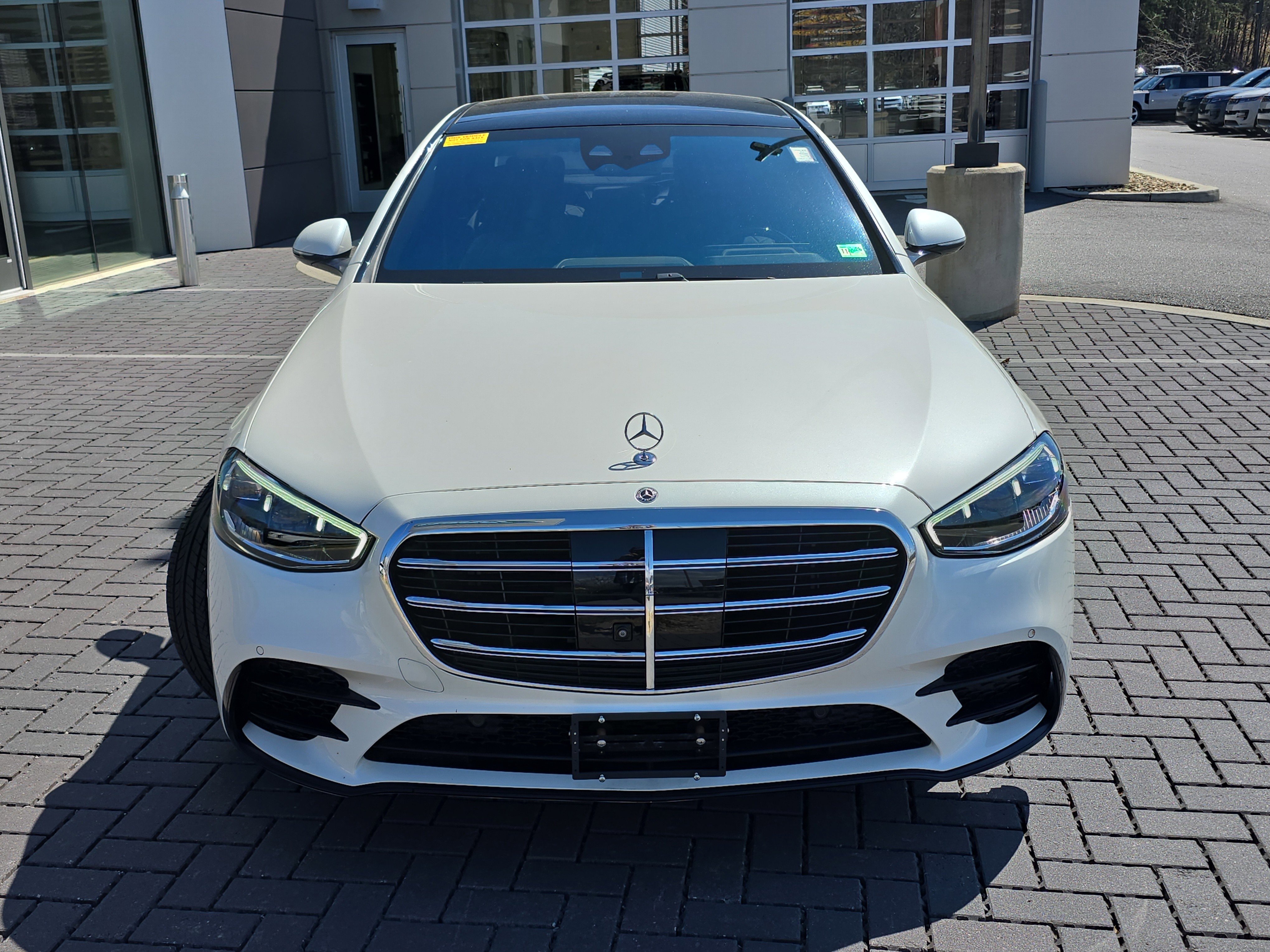 Used 2021 Mercedes-Benz S 580 4MATIC Sedan image 2