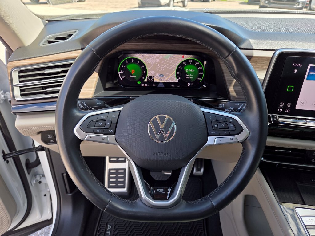 Used 2024 Volkswagen Atlas SEL Premium R-Line AWD/4WD image 31
