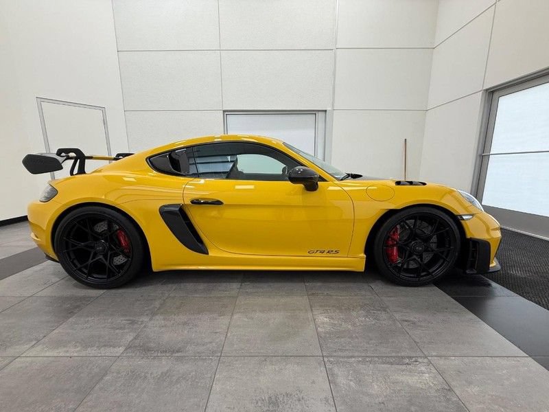 Certified 2024 Porsche 718 Cayman GT4 RS RWD image 9