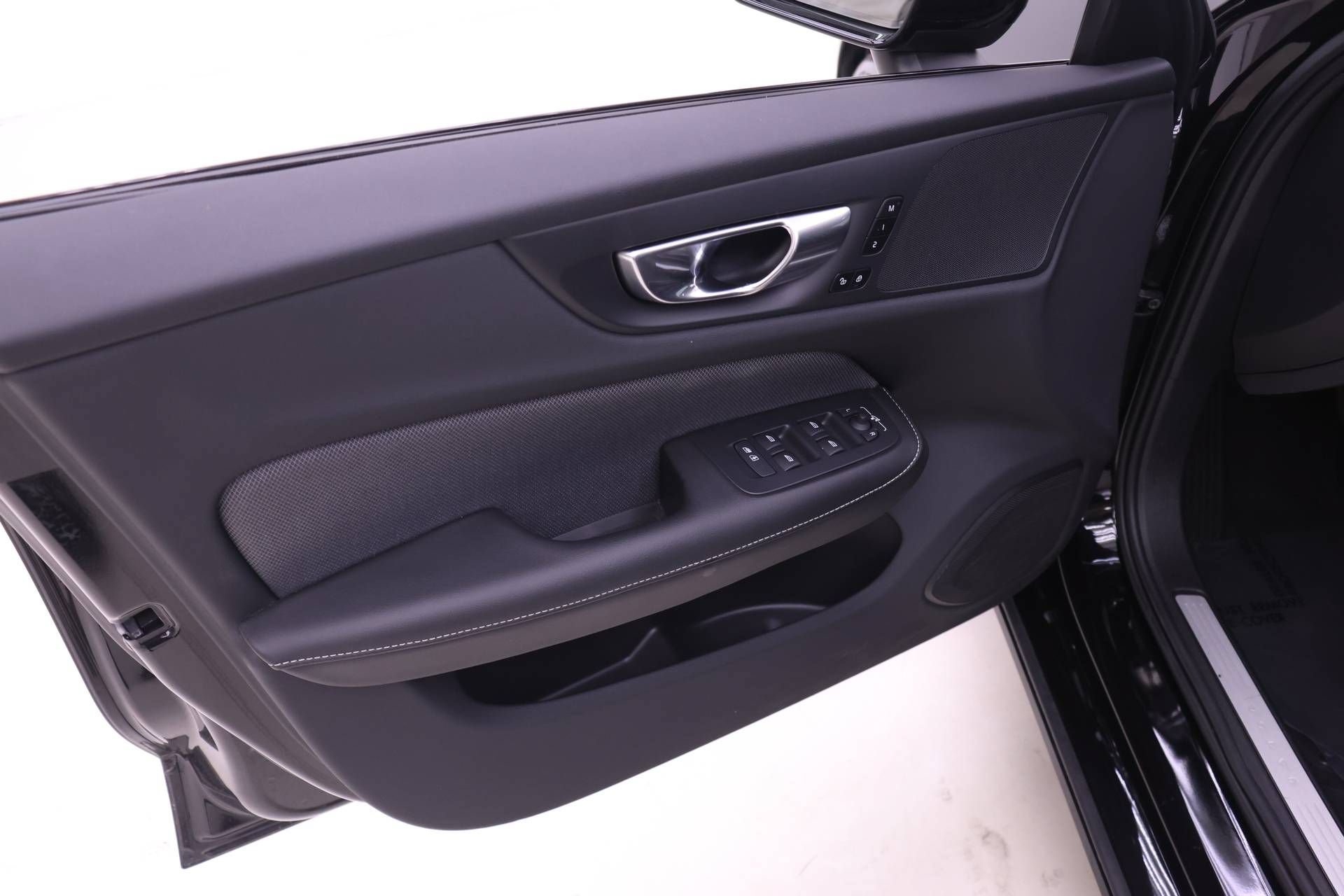 Certified 2024 Volvo S60 B5 Plus FWD image 12