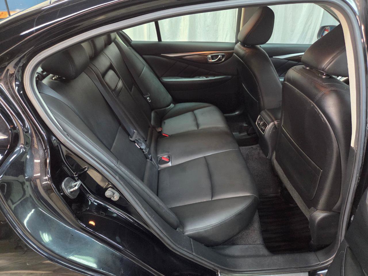 Used 2019 INFINITI Q50 Luxe w/ Essential Package (3.0T Luxe) image 15