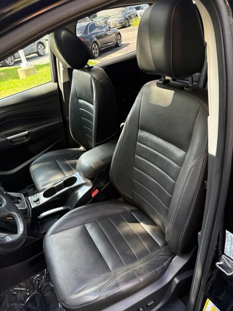 Used 2014 Ford Escape Titanium w/ Equipment Group 401A FWD image 14