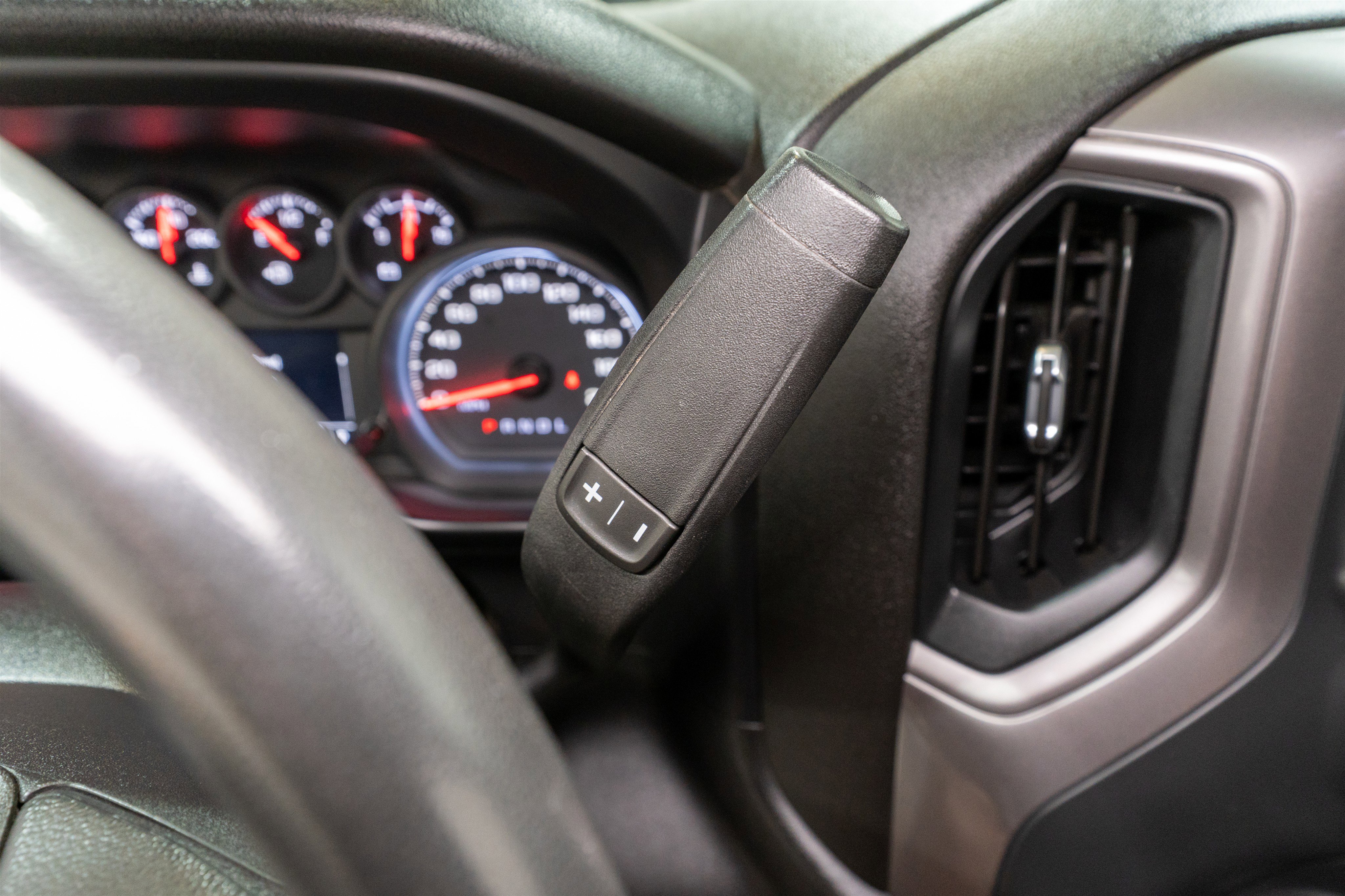 Used 2020 Chevrolet Silverado 2500 Custom w/ Gooseneck/5TH Wheel Package AWD/4WD image 24