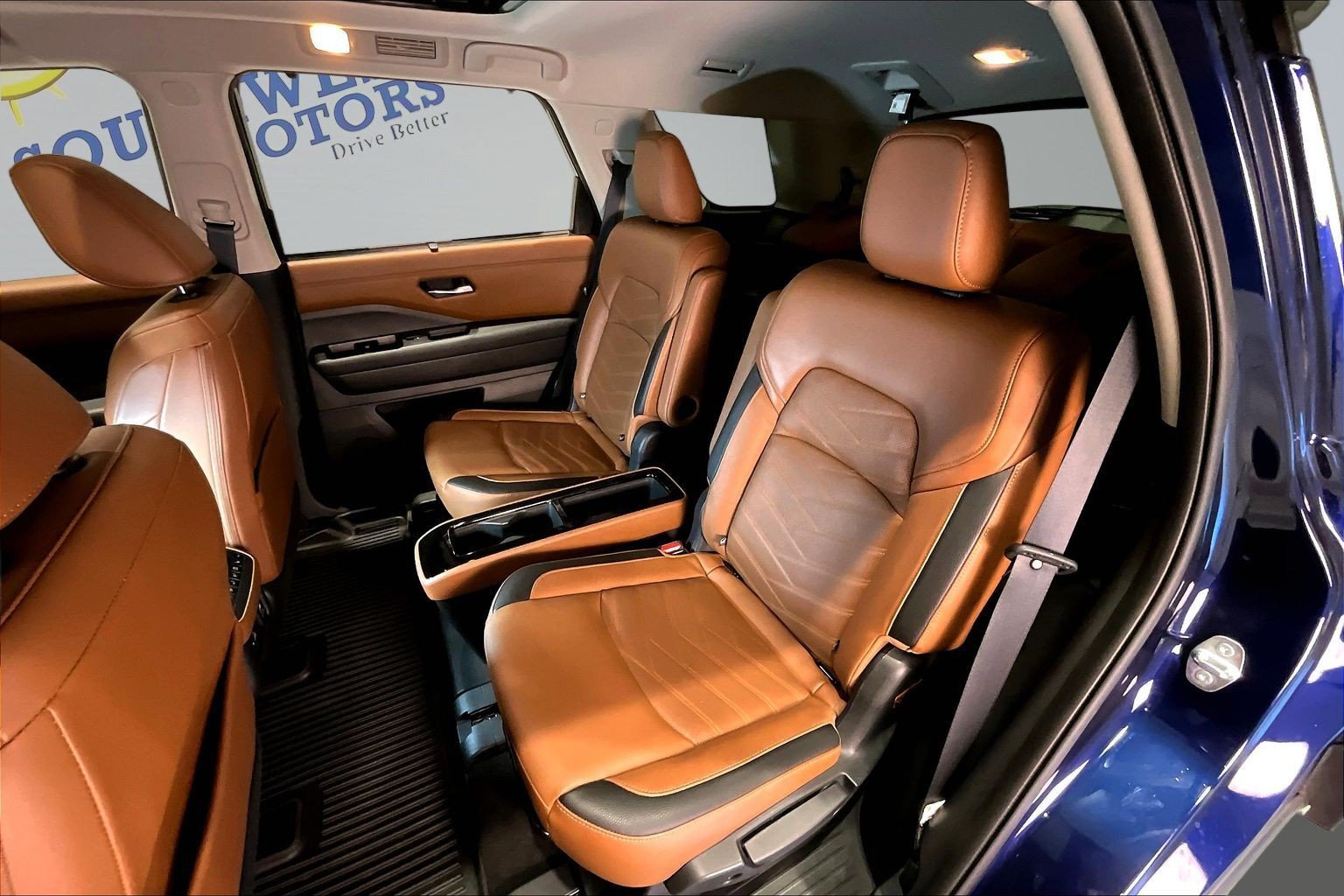 Used 2023 Nissan Pathfinder Platinum FWD image 22